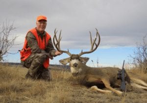 Last year’s opportunity and success rates were both 100%. This outfitter has a ton of great bucks, and his average trophy mule deer during the general season scores 170″, while his average rut-hunt mule deer scores 180″ B&C.
