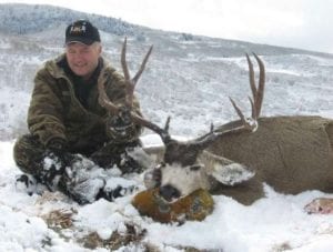 A great late season mule deer in Wyoming