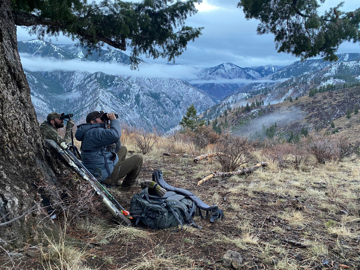 Mule Deer Hunt in the Frank Church River of No Return Wilderness during the rut AND the migration.