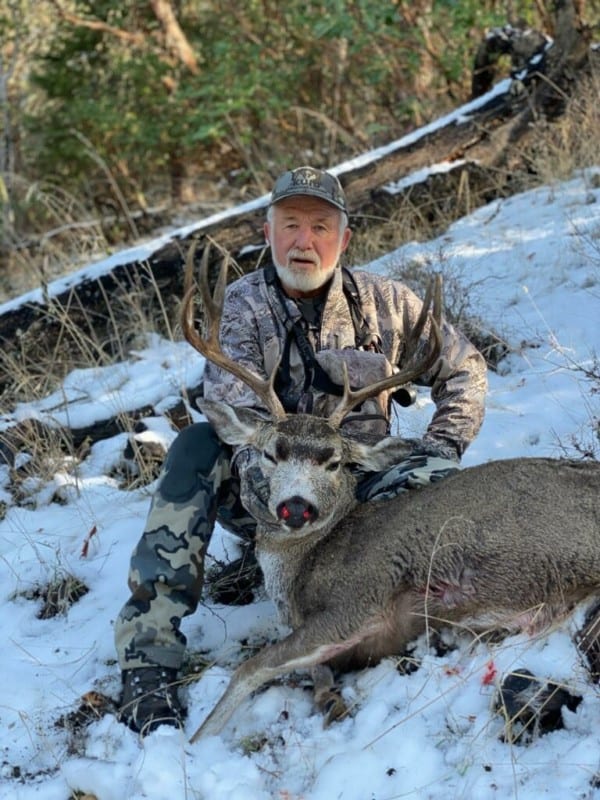 Columbia blacktail hunting in Oregon