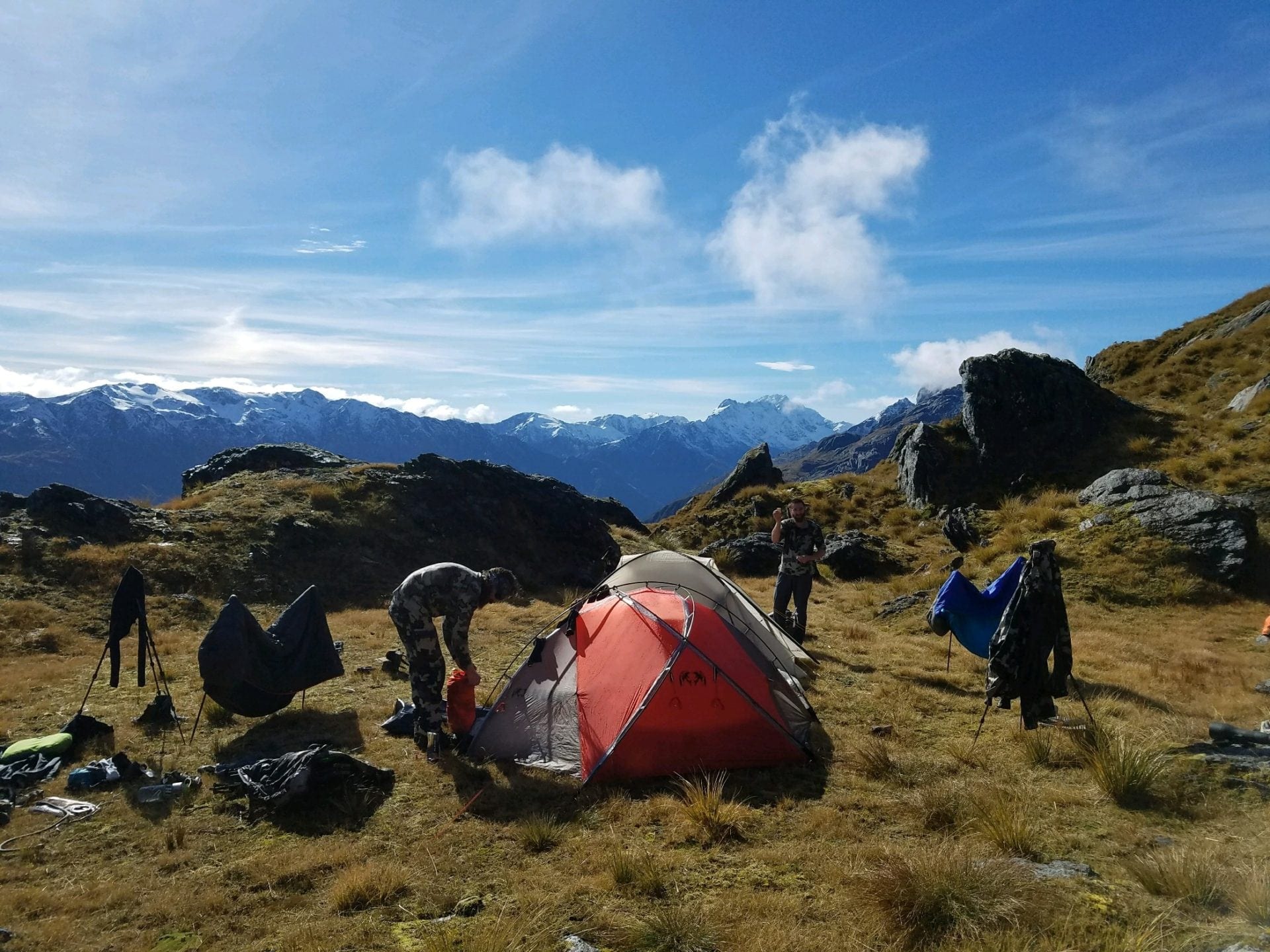 Tahr hunting in New Zealand is a real mountain hunting experience.