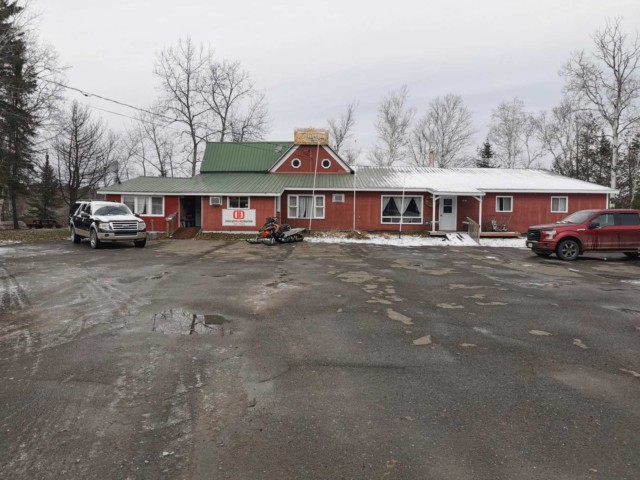 New Brunswick Black Bear hunting lodge